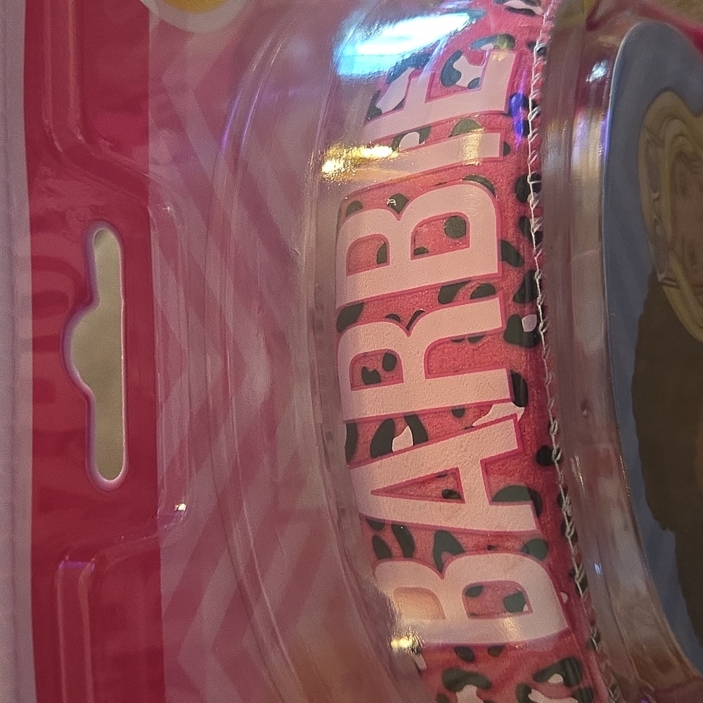 Barbie Pink and White Kids Wired Headphones NIB - Picture 3 of 9